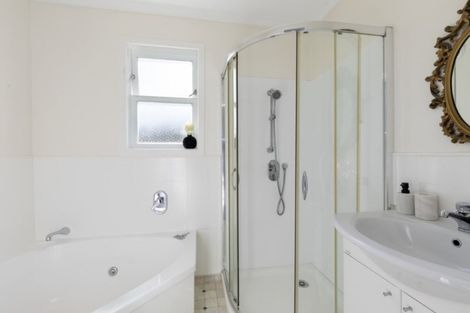 Photo of property in 22 Richard Grove, Stokes Valley, Lower Hutt, 5019