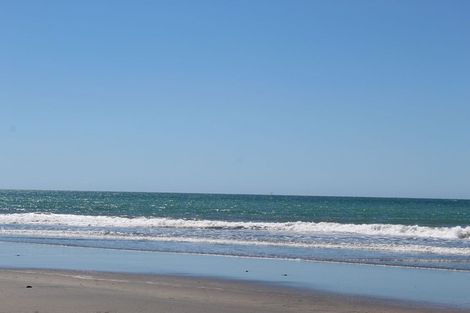 Photo of property in 25-27 Onaero Beach Road, Onaero, Waitara, 4383