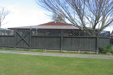 Photo of property in 2 Tudor Grove, Feilding, 4702