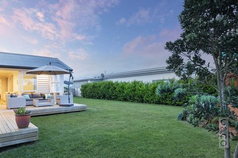 Photo of property in 11 Floyd Road, Riverhead, 0820