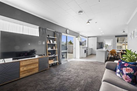 Photo of property in 535 Manutahi Road, Lepperton, New Plymouth, 4373