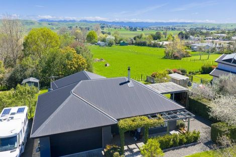Photo of property in 14 Brooker Place, Waipukurau, 4200