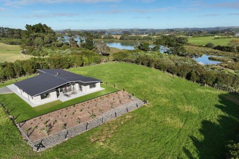 Photo of property in 82b Boyd Road, Clarks Beach, Pukekohe, 2679