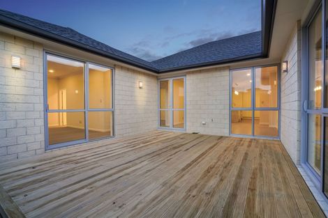 Photo of property in 9 Waitahu Rise, Pukekohe, 2120