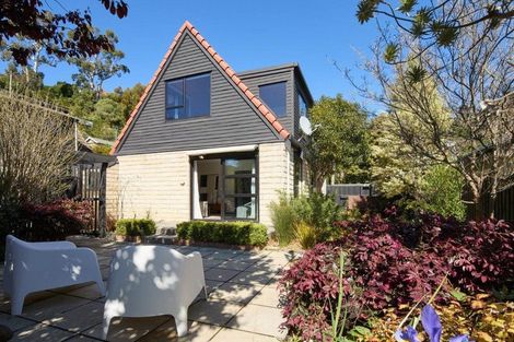 Photo of property in 1/37 Augusta Street, Redcliffs, Christchurch, 8081