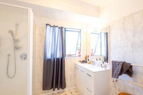 Photo of property in 115 Schnell Drive, Kelvin Grove, Palmerston North, 4414