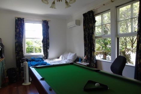 Photo of property in 55 Garden Road, Northland, Wellington, 6012