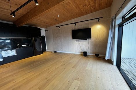 Photo of property in 6/167 Hobsonville Point Road, Hobsonville, Auckland, 0616