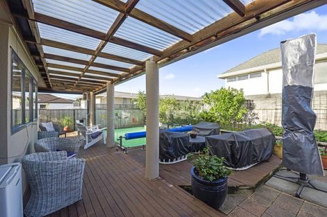 Photo of property in 1/66 Browns Bay Road, Rothesay Bay, Auckland, 0630