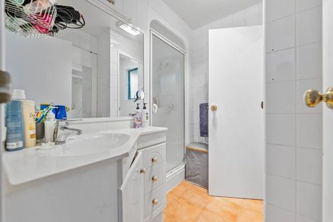 Photo of property in 743 Acacia Bay Road, Acacia Bay, Taupo, 3330