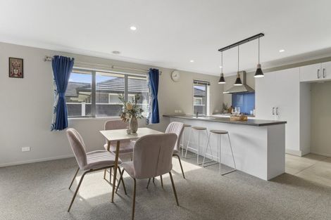 Photo of property in 3 Mooring Close, Whitby, Porirua, 5024