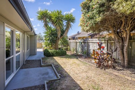 Photo of property in 1 Sandpiper Court, Paraparaumu Beach, Paraparaumu, 5032