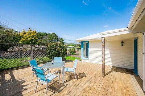 Photo of property in 37 Hillcrest Road, Raumati South, Paraparaumu, 5032