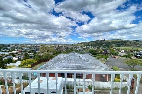 Photo of property in 12 Ewan Place, Taradale, Napier, 4112