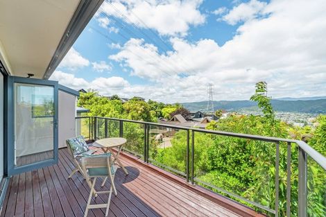 Photo of property in 114 Tirohanga Road, Tirohanga, Lower Hutt, 5010
