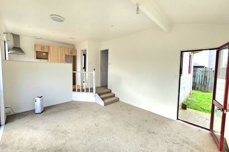 Photo of property in 1/9 Waiari Road, Conifer Grove, Takanini, 2112