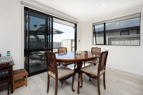 Photo of property in 14 Selliera Place, Papamoa Beach, Papamoa, 3118