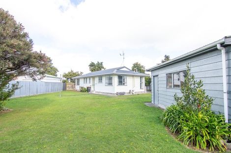 Photo of property in 19 Bendigo Street, Cloverlea, Palmerston North, 4412