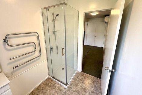 Photo of property in 4/2 Routley Drive, Glen Eden, Auckland, 0602