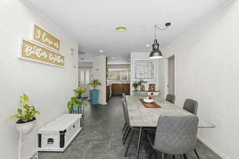 Photo of property in 2/21 Sharpe Crescent, Wainuiomata, Lower Hutt, 5014