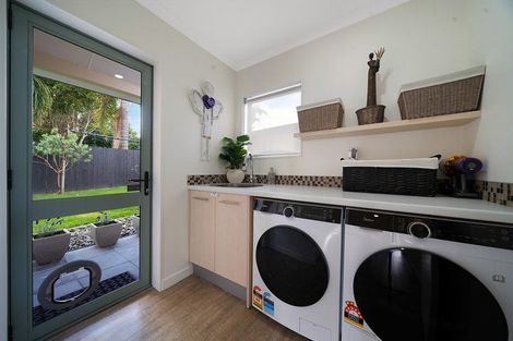 Photo of property in 61 Alec Craig Way, Gulf Harbour, Whangaparaoa, 0930