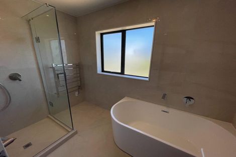 Photo of property in 6b Cairngorm Place, Highland Park, Auckland, 2010