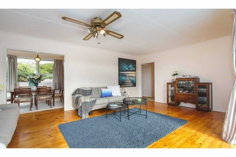 Photo of property in 15 Bishopgate Street, Birkdale, Auckland, 0626