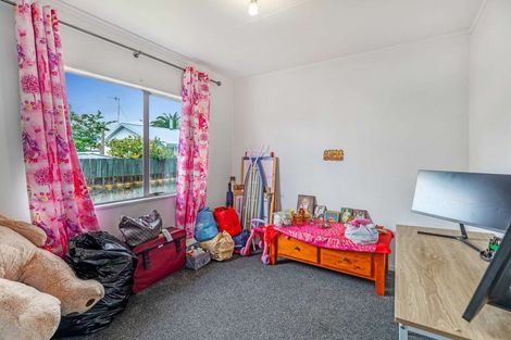 Photo of property in 14 Guy Avenue, Levin, 5510
