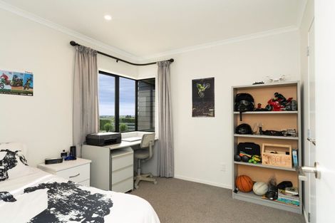 Photo of property in 67 Albert Road, Tokomaru, Palmerston North, 4474