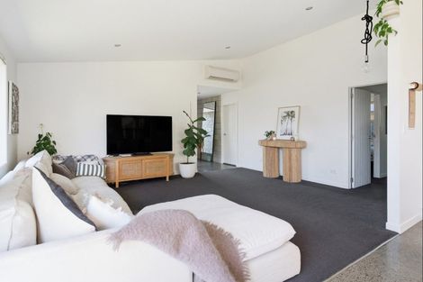 Photo of property in 42 Butterworth Crescent, Papamoa Beach, Papamoa, 3118