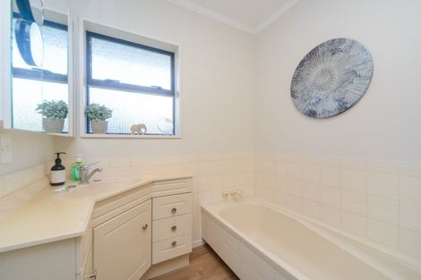 Photo of property in 4 Greenhaven Court, Feilding, 4702