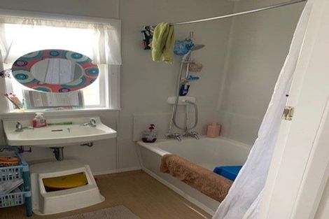 Photo of property in 138a-b Carlyle Street, Napier South, Napier, 4110
