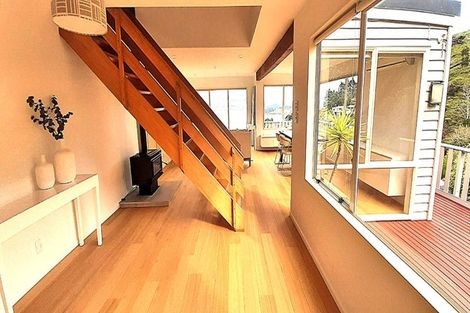 Photo of property in 10 Selwyn Parade, Lyttelton, 8082