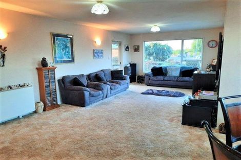 Photo of property in 52 Middlepark Road, Sockburn, Christchurch, 8042