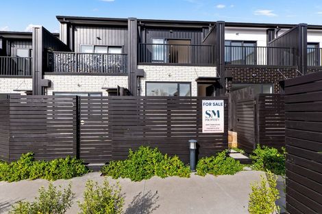 Photo of property in 3 Meg Lane, Glen Eden, Auckland, 0602