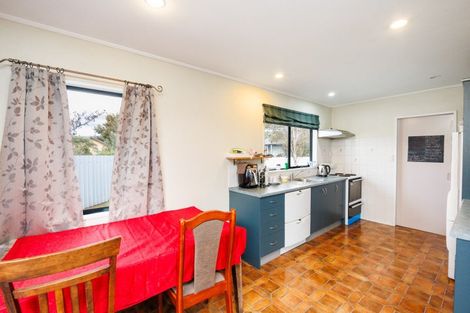 Photo of property in 28 Peppertree Glade, Kelvin Grove, Palmerston North, 4414