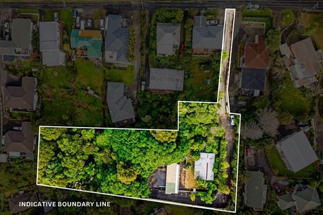 Photo of property in 323 Glenfield Road, Glenfield, Auckland, 0629