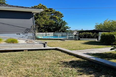 Photo of property in 29c South Lynn Road, Titirangi, Auckland, 0604