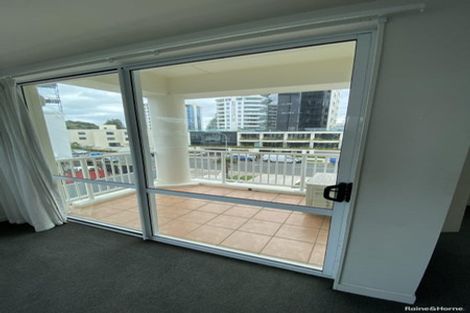 Photo of property in 12 Maunganui Road, Mount Maunganui, 3116