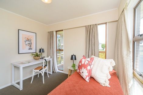 Photo of property in 15 Suffolk Crescent, Feilding, 4702