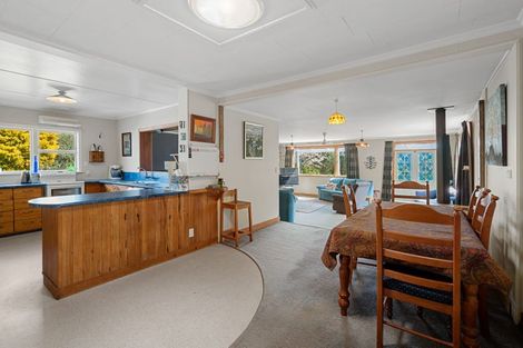 Photo of property in 120 Waihakeke Road, Waihakeke, Carterton, 5792