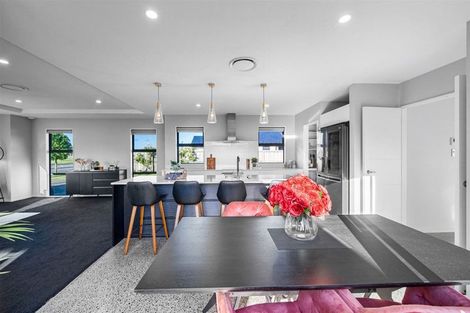 Photo of property in 73 Dynes Road, Rolleston, 7615