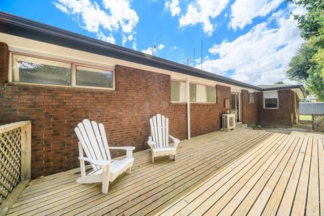Photo of property in 15 Suffolk Crescent, Feilding, 4702