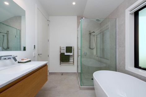 Photo of property in 12b Newburn Road, Waiake, Auckland, 0630