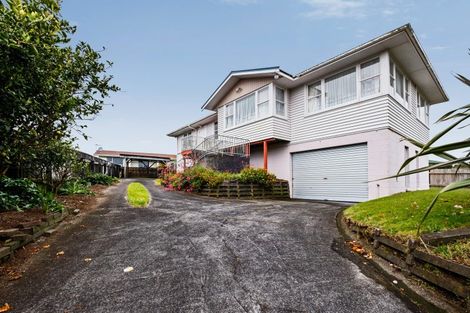 Photo of property in 16 Leon Place, Waitara, 4320