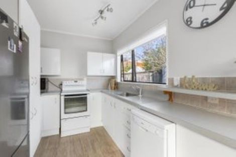 Photo of property in 38a Hammond Avenue, Hatfields Beach, Orewa, 0931