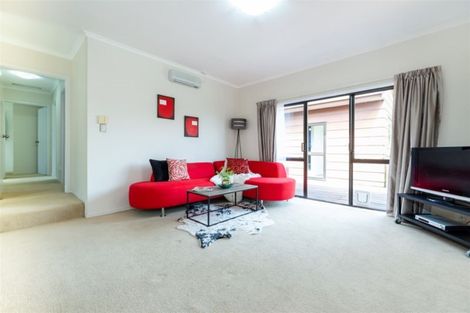 Photo of property in 71 Miro Street, New Lynn, Auckland, 0600