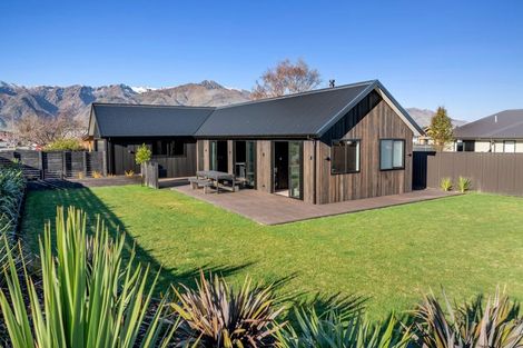 Photo of property in 6 Woodpecker Street, Lake Hawea, Wanaka, 9382