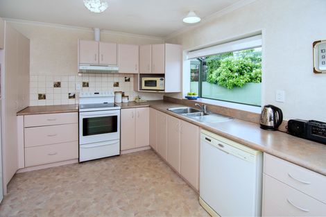 Photo of property in 228 High Street North, Carterton, 5713