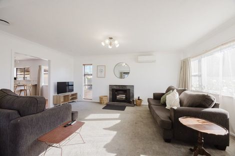 Photo of property in 8 Corbett Place, Onekawa, Napier, 4110